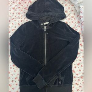 hollister velvet sweater ✿ 𓈒 *